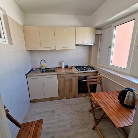 Apartament 3 Cam Grand Arena Bukarest Kültér fotó